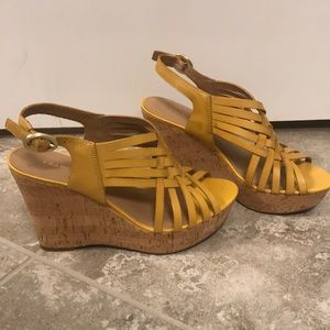 Franco Sarto wedges
